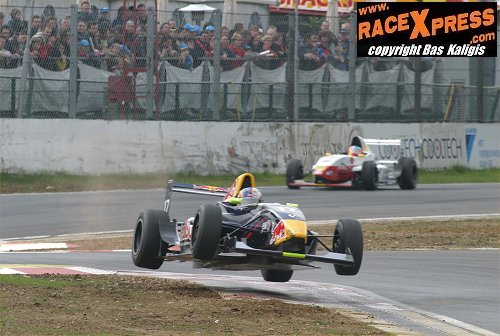 Vliegend over circuit Zolder !